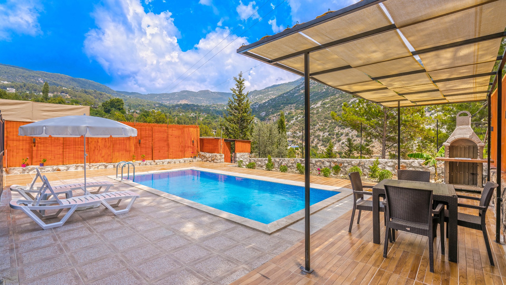 Kalkan, İslamlar bölgesinde, 2 odalı, Özel Havuzlu Bungalov