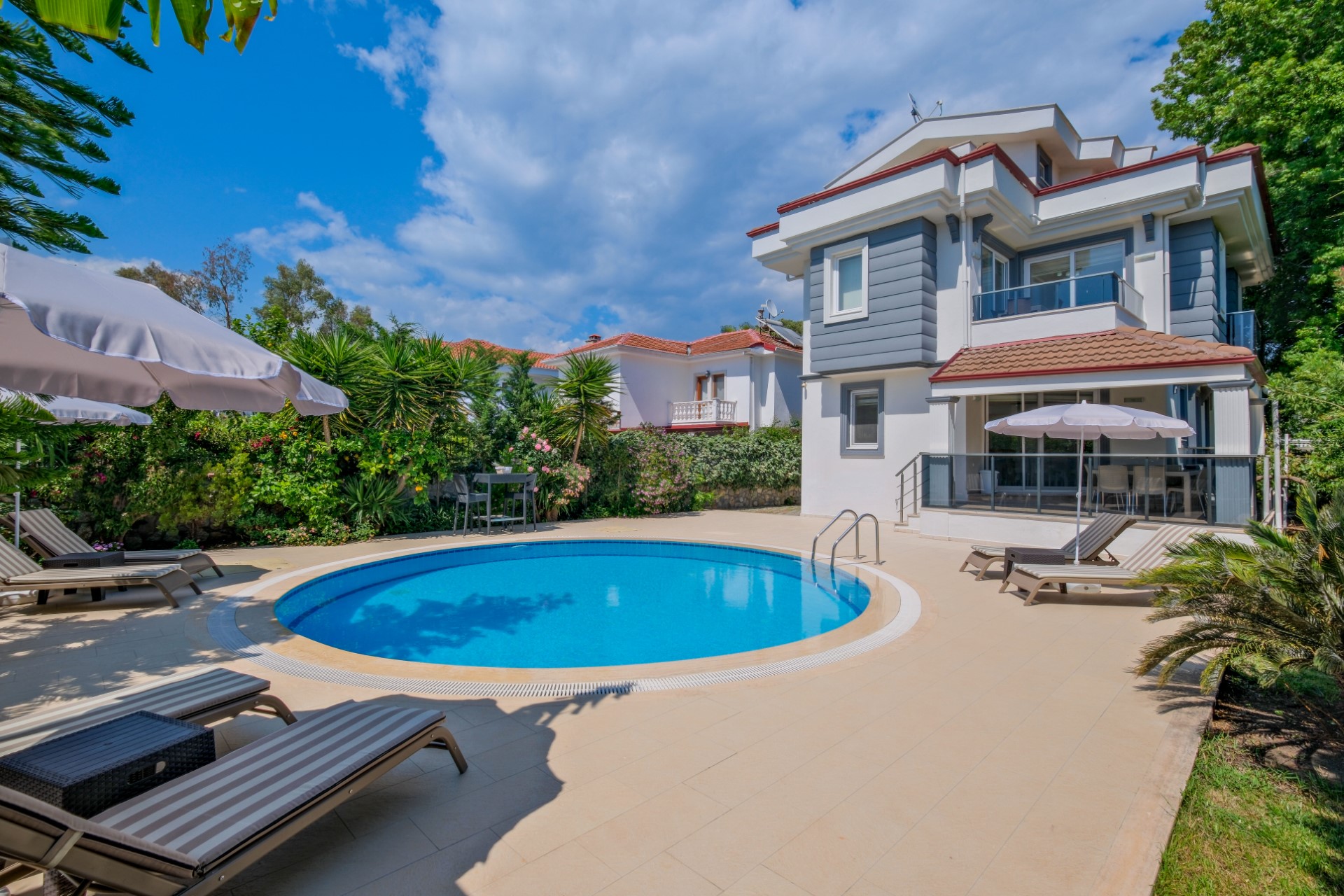 Fethiye, Çalış bölgesinde, 4 odalı, Özel Havuzlu Villa