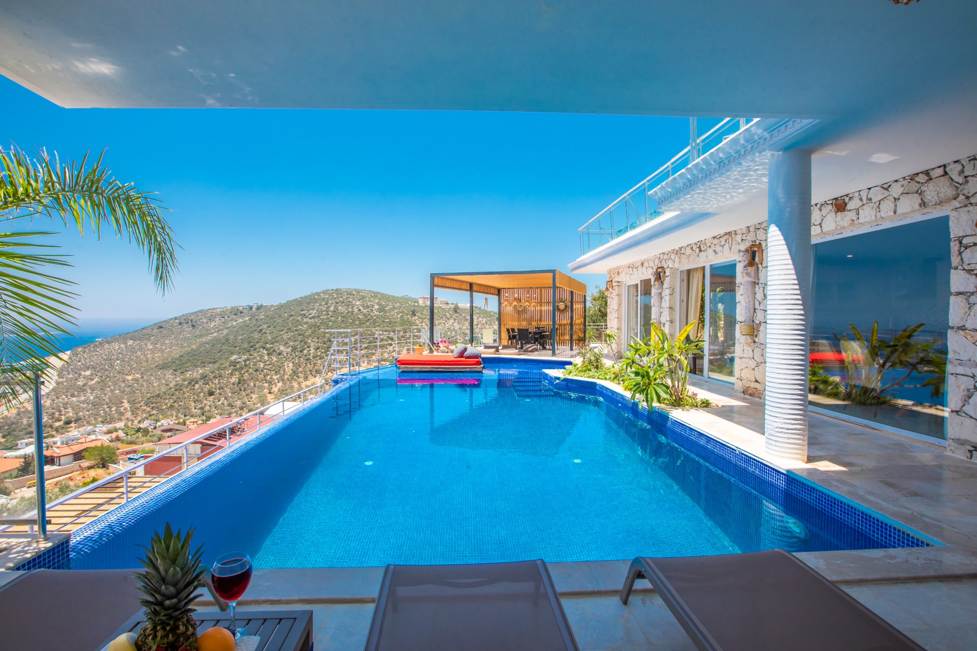 Kalkan, Akbel bölgesinde, 4 odalı, Özel Havuzlu Villa