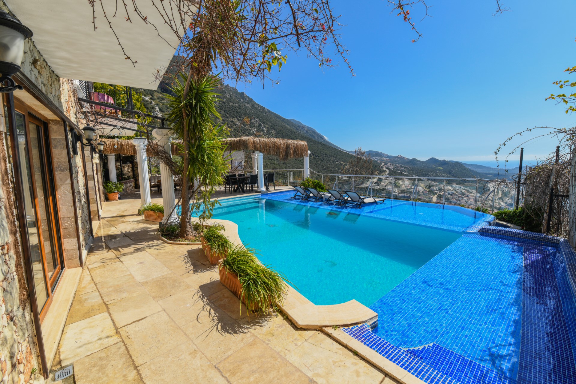 Kalkan, Akbel bölgesinde, 5 odalı, Özel Havuzlu Villa