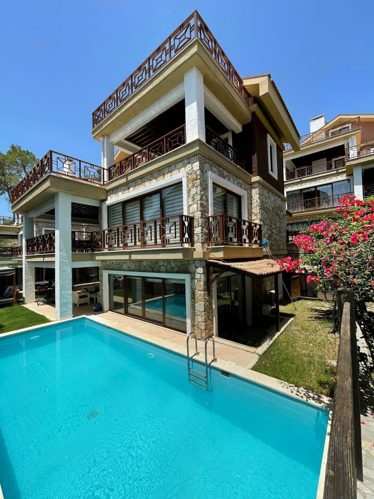 Göcek bölgesinde, 4 odalı, Özel Havuzlu Villa