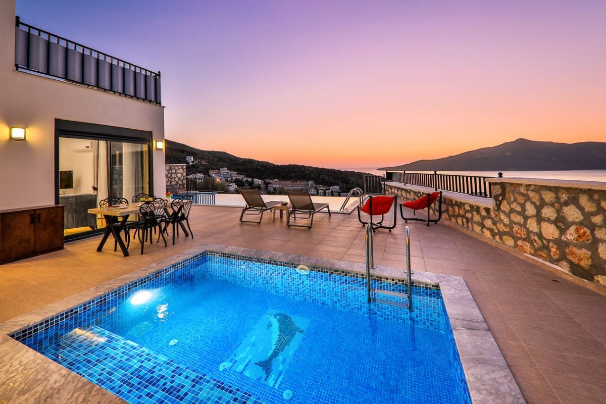 Kalkan, Kışla bölgesinde, 2 odalı, Özel Havuzlu Villa