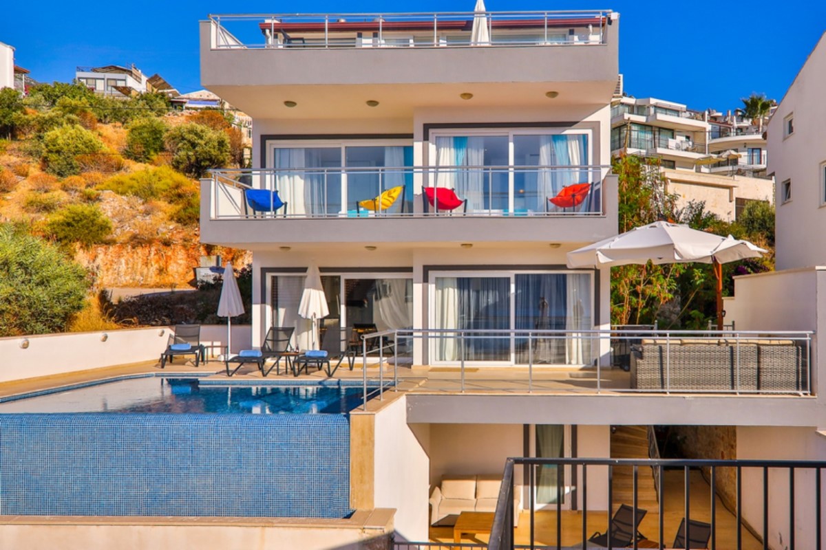 Kalkan, Kışla bölgesinde, 5 odalı, Özel Havuzlu Villa